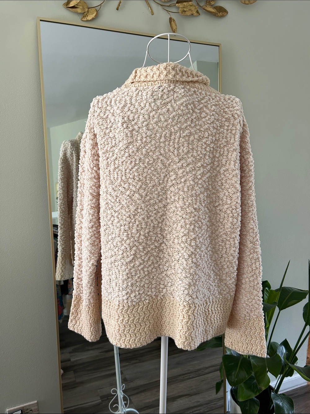 Women’s Cream Chunky Open-Front Knit Cardigan - Picture 6 of 7
